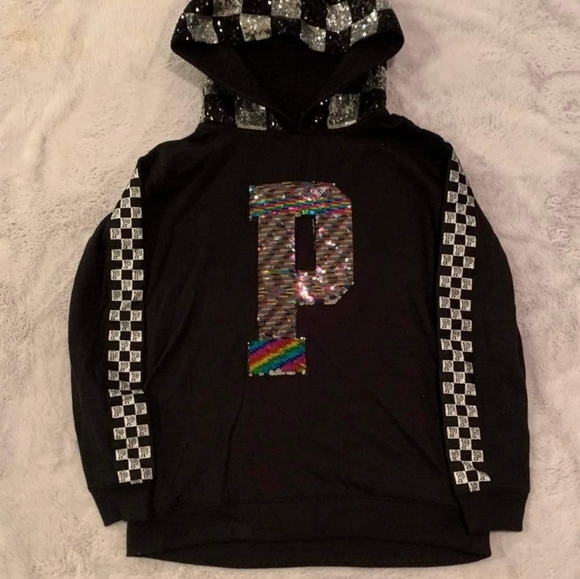 ISO 🚨 I'M LOOKING FOR THESE VS Pink items - Picture 6 of 15